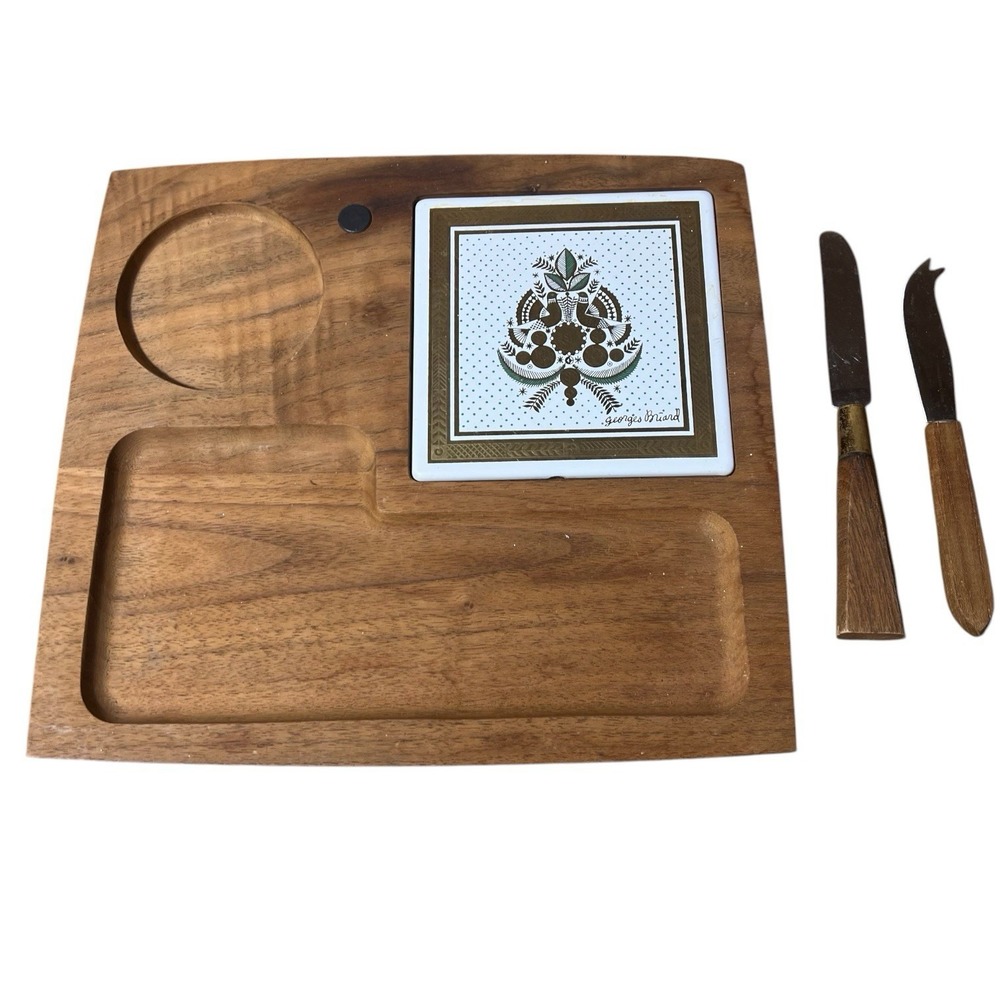 MCM Georges Briard Tile Wood Cheese Board W/ Knives 10x8.5 Peace Doves 1960s VTG
